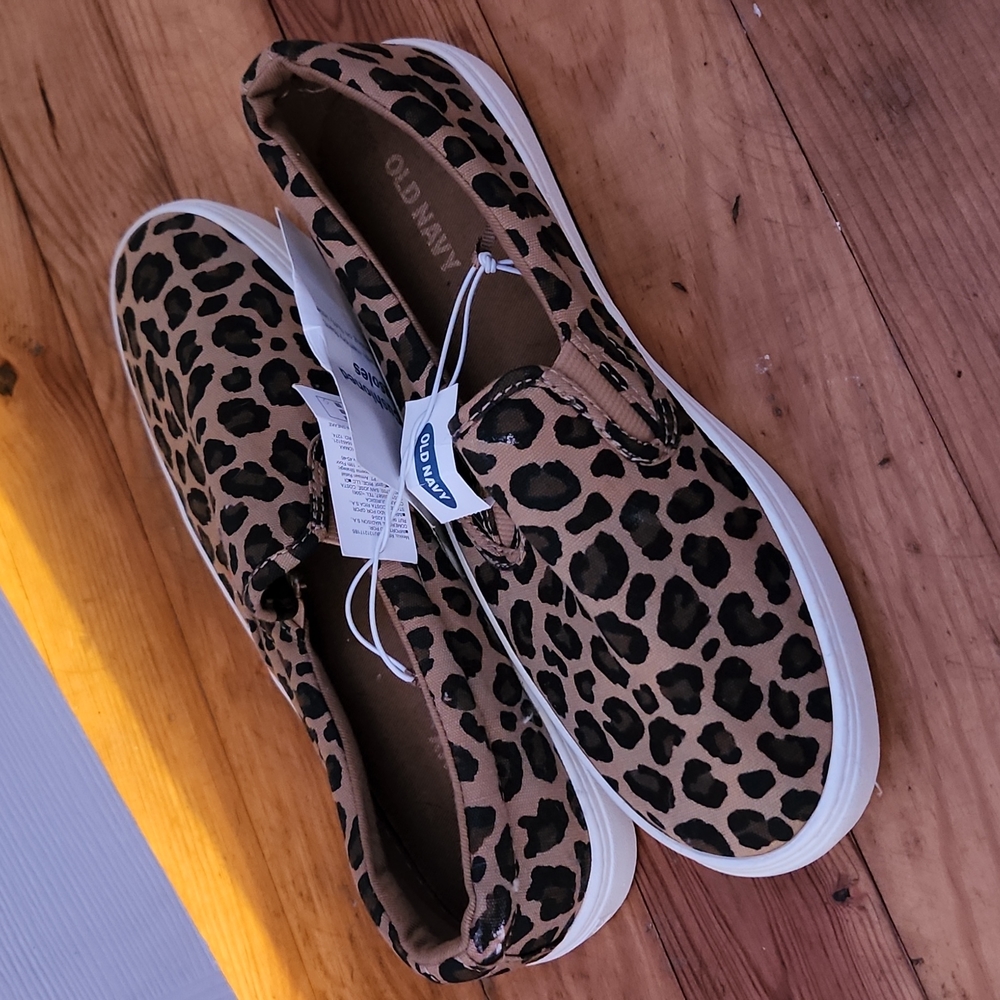 Old navy shoes